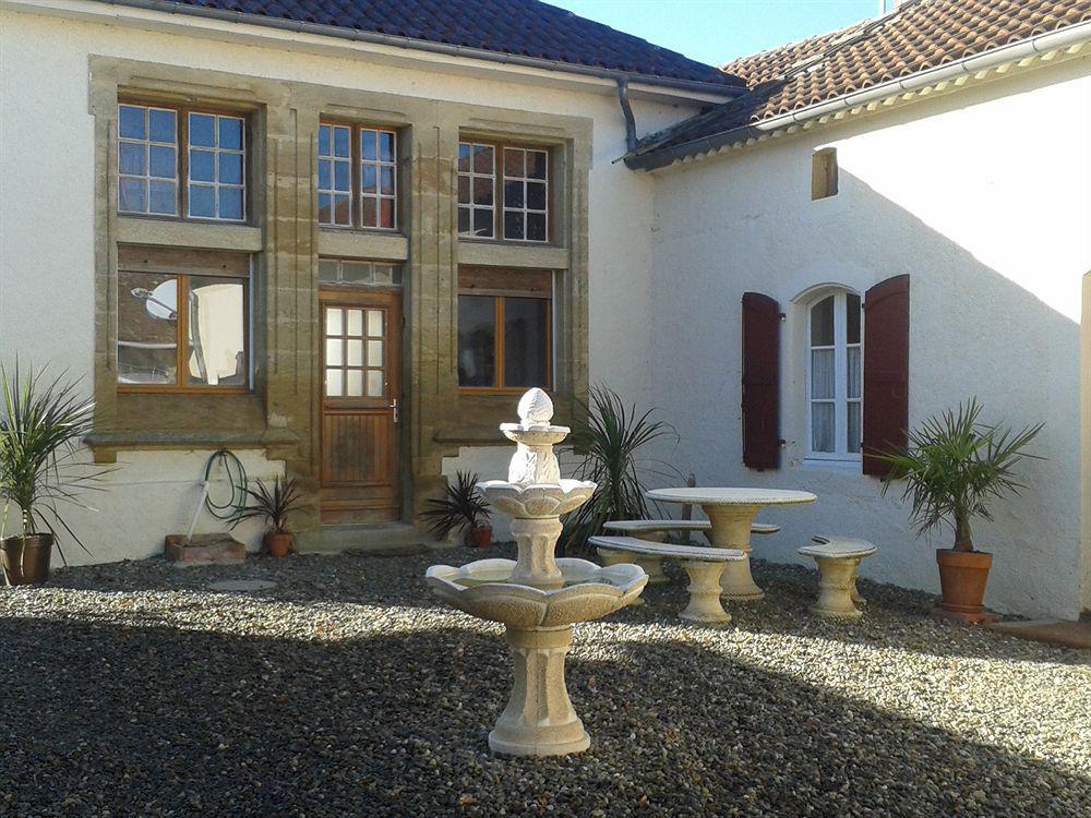 Cazaux-Villecomtal Ancienne Ecole Bed & Breakfast エクステリア 写真