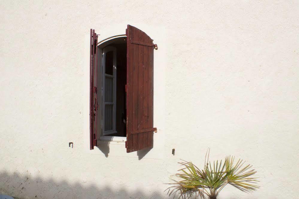 Cazaux-Villecomtal Ancienne Ecole Bed & Breakfast エクステリア 写真