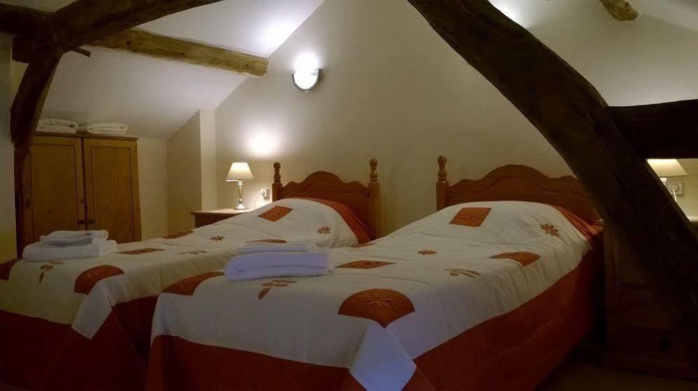 Cazaux-Villecomtal Ancienne Ecole Bed & Breakfast エクステリア 写真